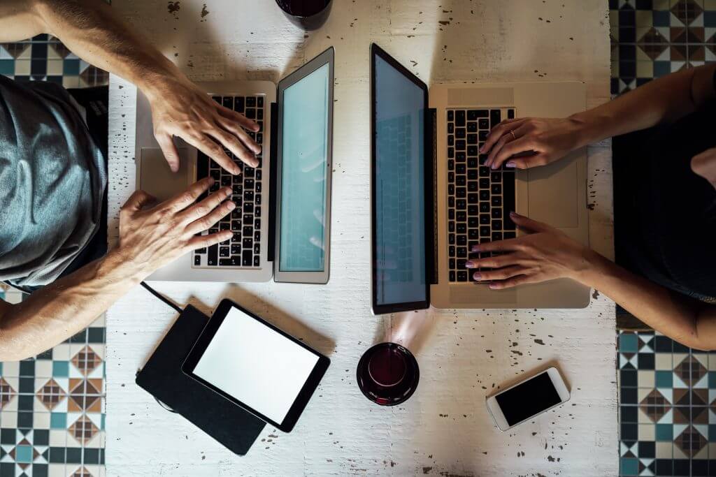 alt=